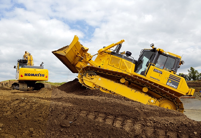 Komatsu bandchaktare D65EXi/PXi-18