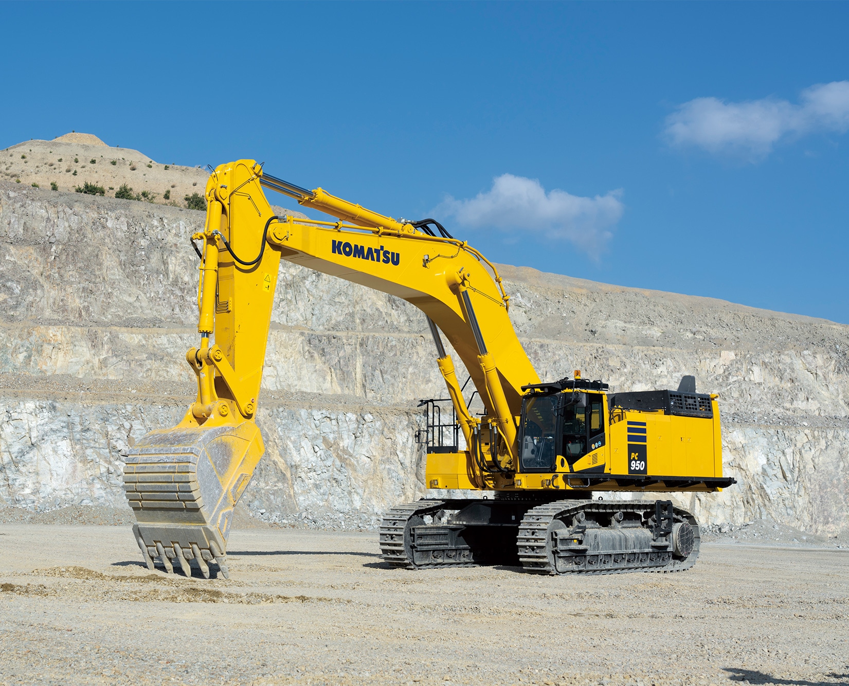 40% bättre bränsleeffektivitet med grävmaskinen PC950-11