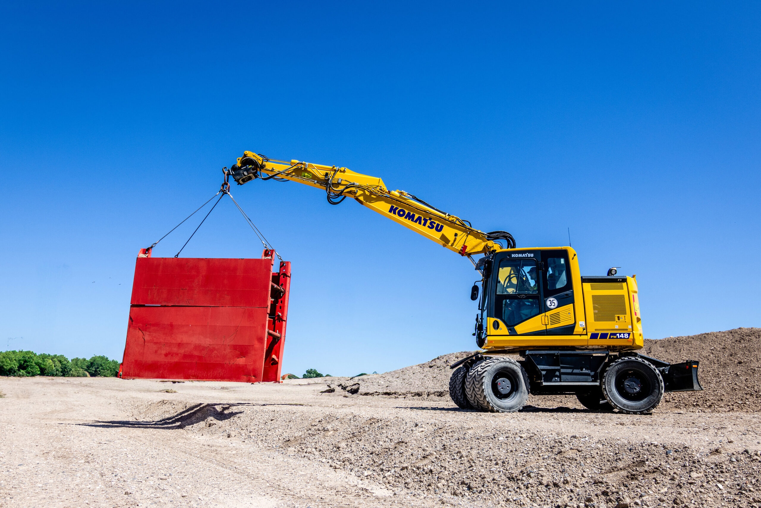 Komatsu lanserar nya PW148-11 och PW190-11