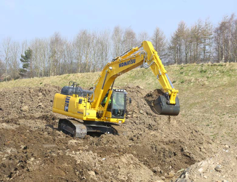 Komatsu bandgrävare PC210-LC-NLC-11