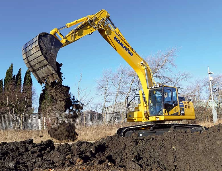 Komatsu bandgrävare PC240LC_NLC_11