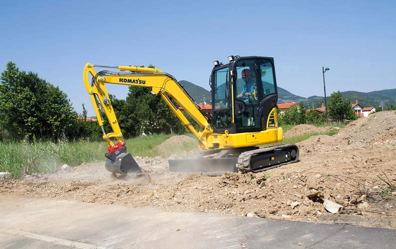 Komatsu bandgrävare PC38MR-5