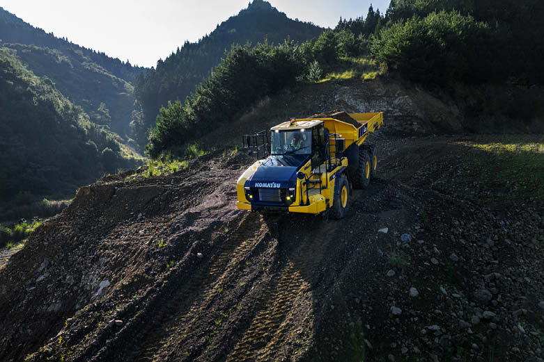 Komatsu dumper