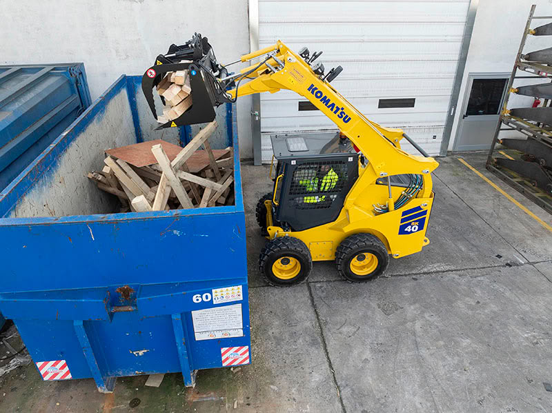 kompaktlastare komatsu