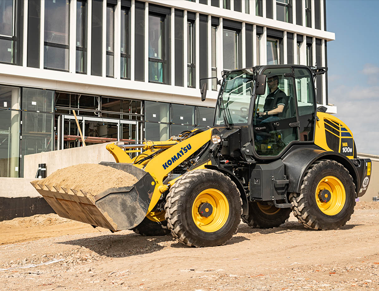 Komatsu WA100M-8 - 4 Komatsu Hjullastare WA100M-8