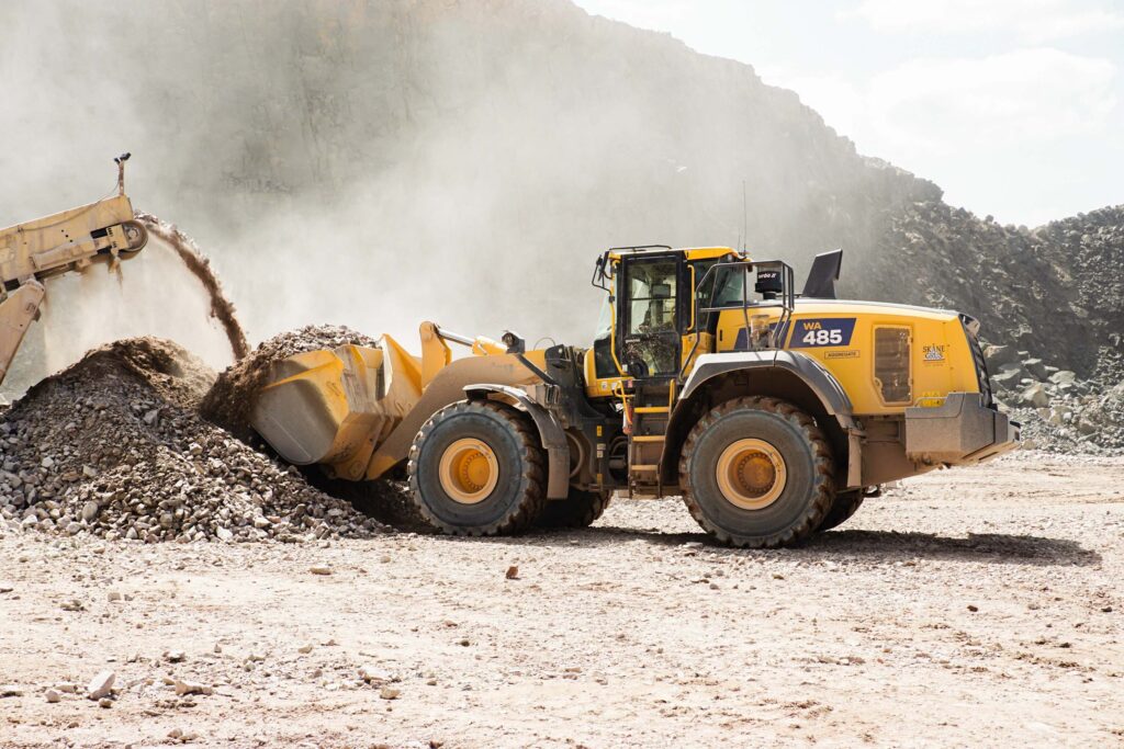 Komatsu 9 Foto Ravi Media _ låg upplösning
